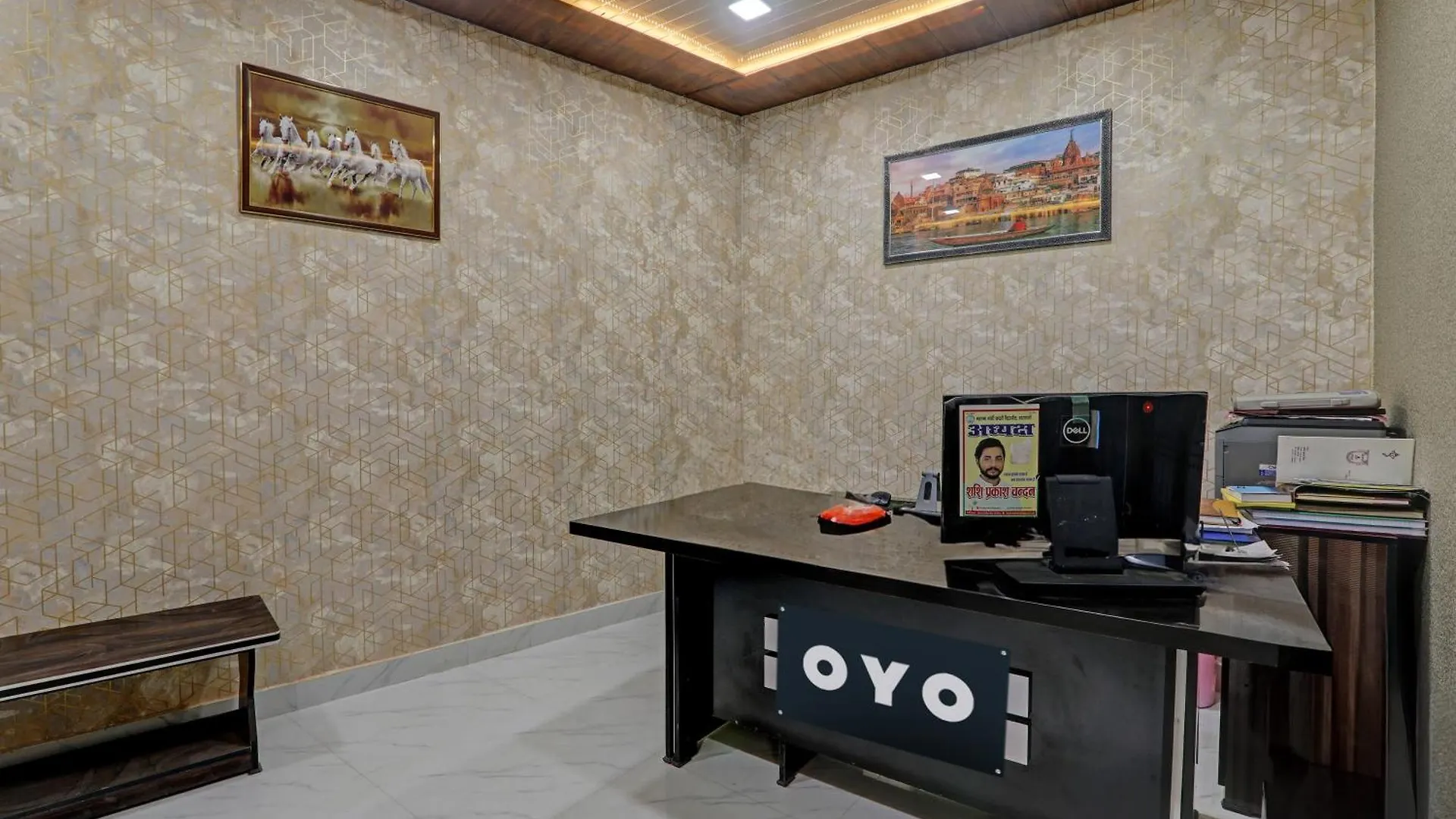 Hotel O Aanandwan Palace Varanasi